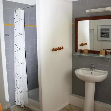 Hotel Saint-charles 2*